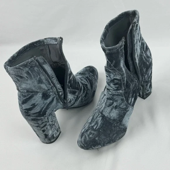 Steve Madden Gray Velvet Ankle Boots with Block Heel - Picture 8 of 12